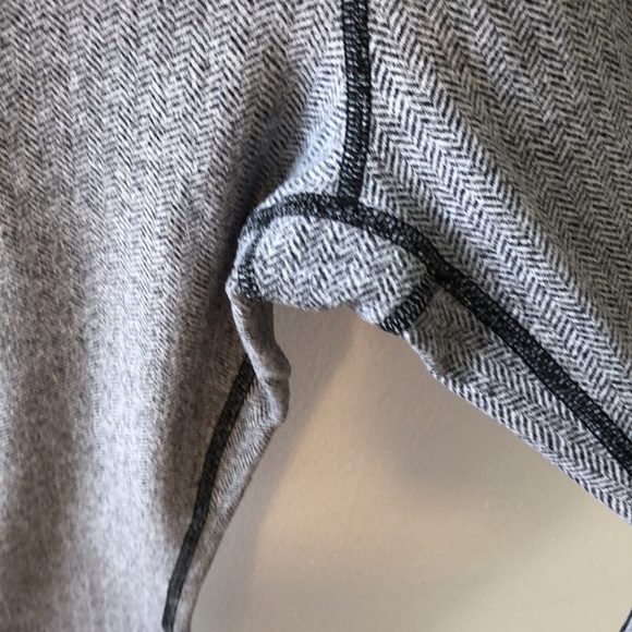 Lululemon - Picture 4 of 11